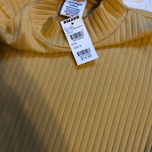 Tillys tee - Picture 2 of 2